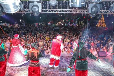 Centenas de pessoas acompanharam a Abertura do Natal em Laranjeiras do Sul